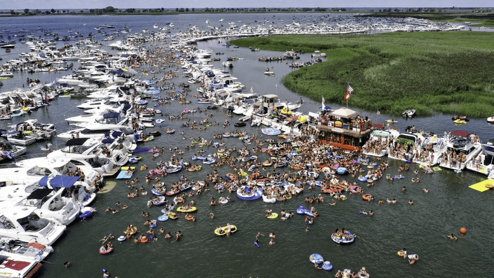 Read more about the article Lake St. Clair Raft off